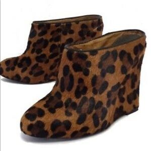 Joie•  Leopard mules